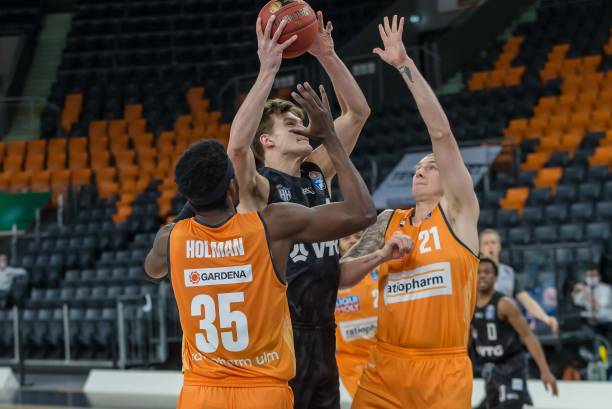 然而本赛季 然而本赛季