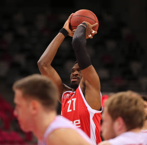 定会被篮球 定会被篮球